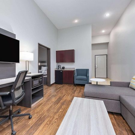 La Quinta By Wyndham Allen At The Village Exterior foto