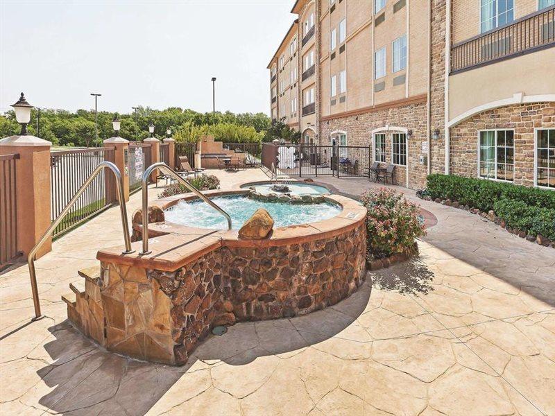 La Quinta By Wyndham Allen At The Village Exterior foto